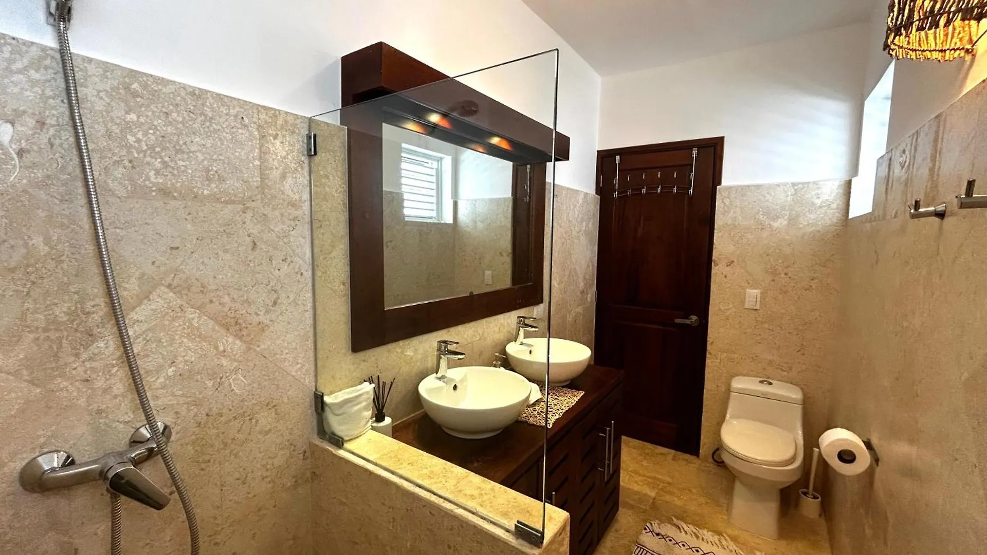 Villa 4Bdrms 3.5Baths With Pool, Jacuzzi And Starlink Wifi Las Terrenas