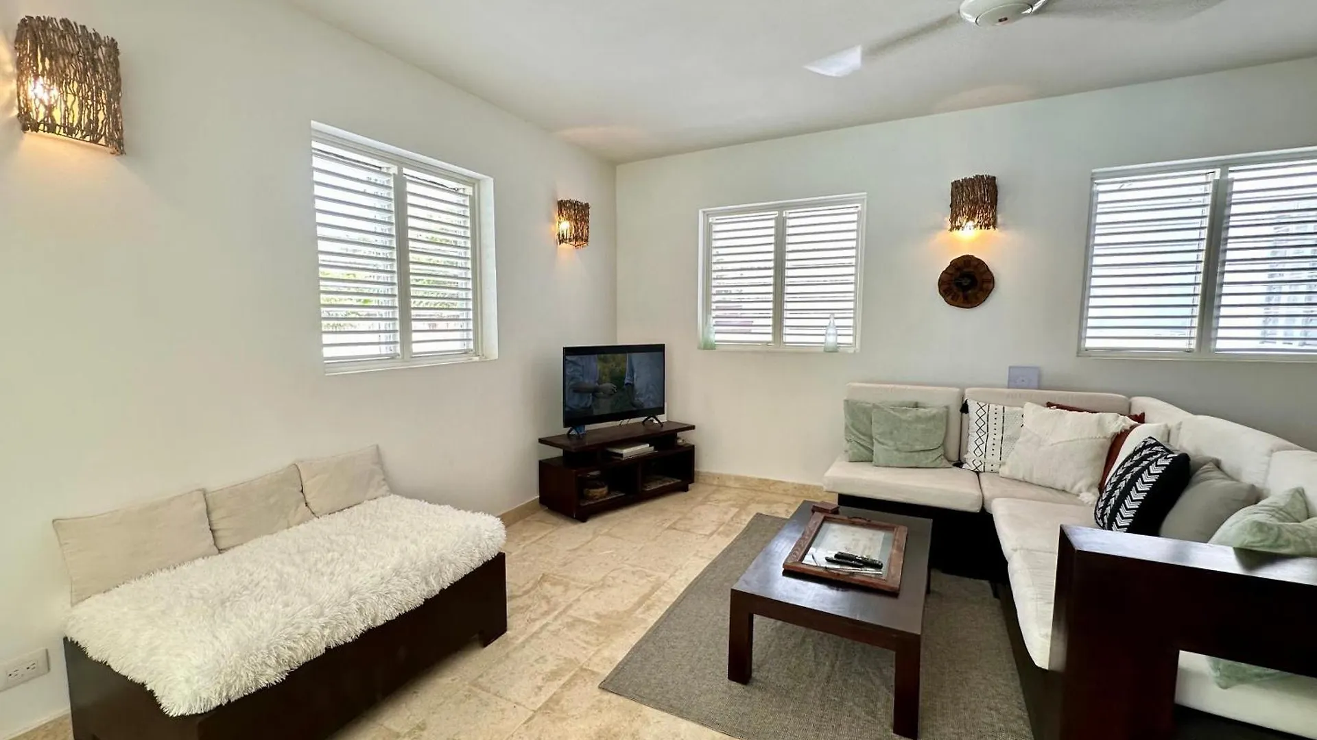 Villa 4Bdrms 3.5Baths With Pool, Jacuzzi And Starlink Wifi Las Terrenas Dominican Republic