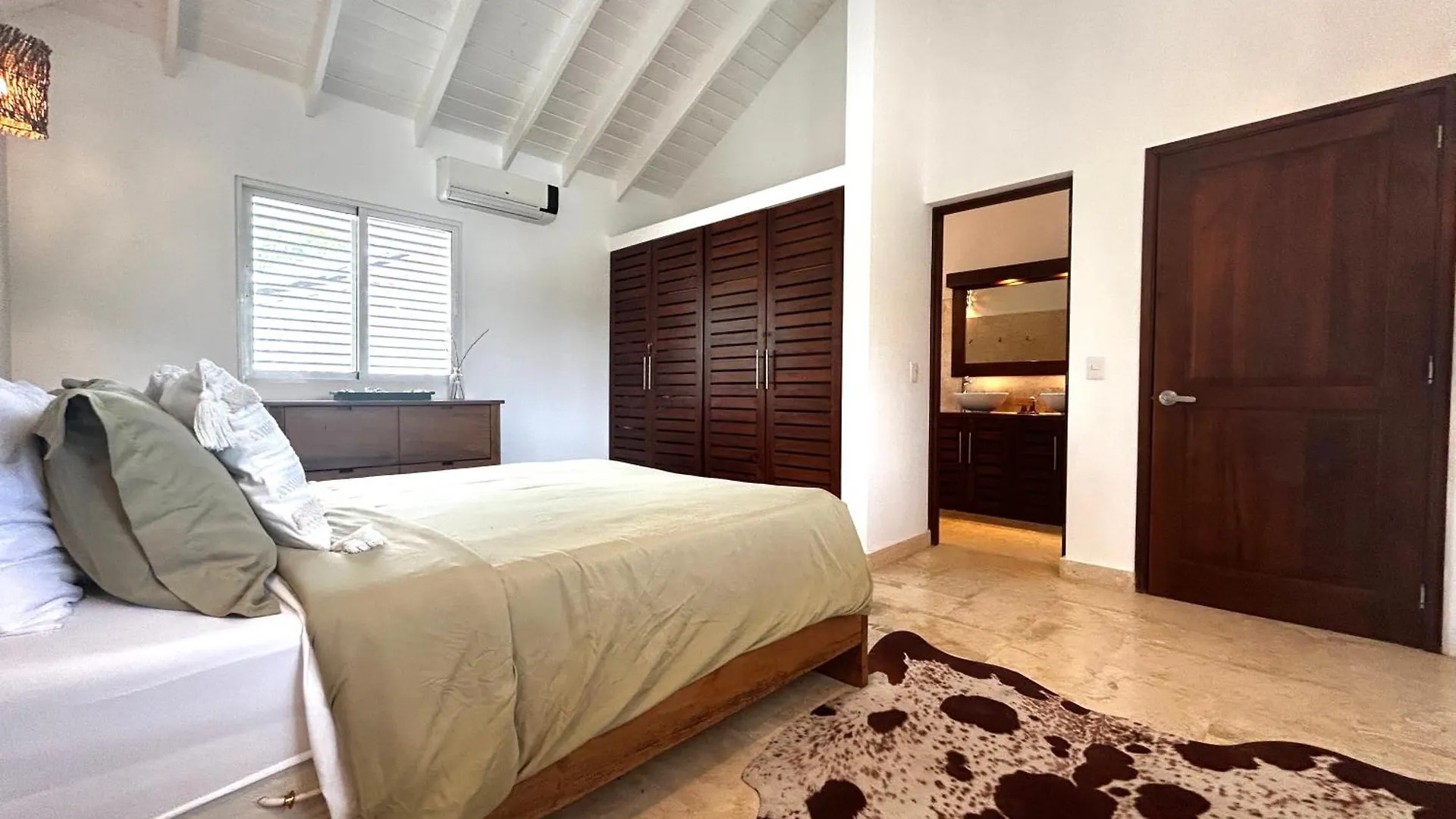 Villa 4Bdrms 3.5Baths With Pool, Jacuzzi And Starlink Wifi Las Terrenas 0*,  Dominican Republic
